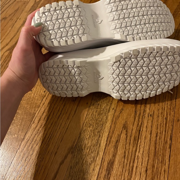 Converse Women's Chuck Taylor All Star Lugged 2.0 High-Top platform sneakers - Picture 4 of 5